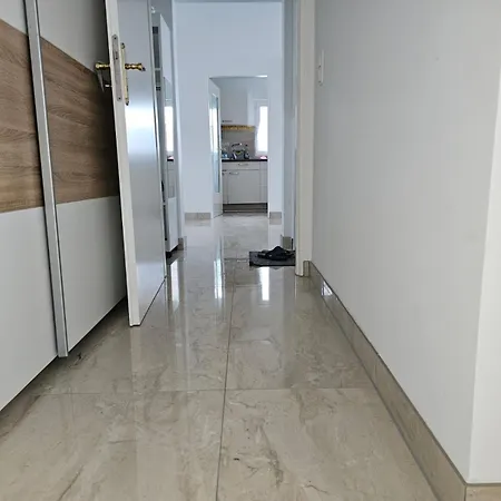 Appartamento 2 *